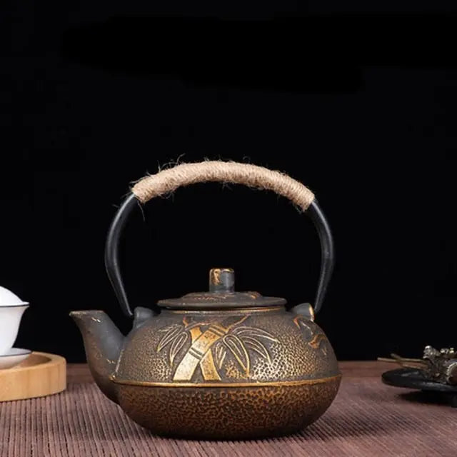 Théière Japonaise en Fonte Dorée Bambous 600ML